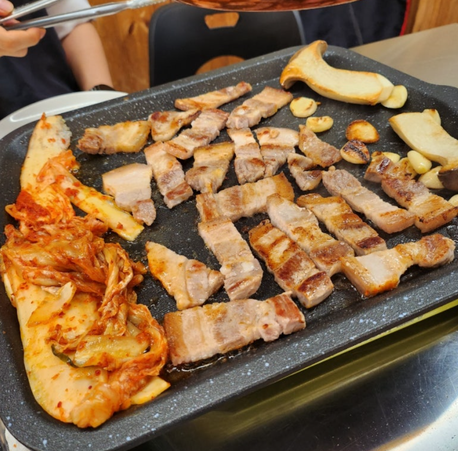 Premium Hand-Cast Aluminum Grill Plate