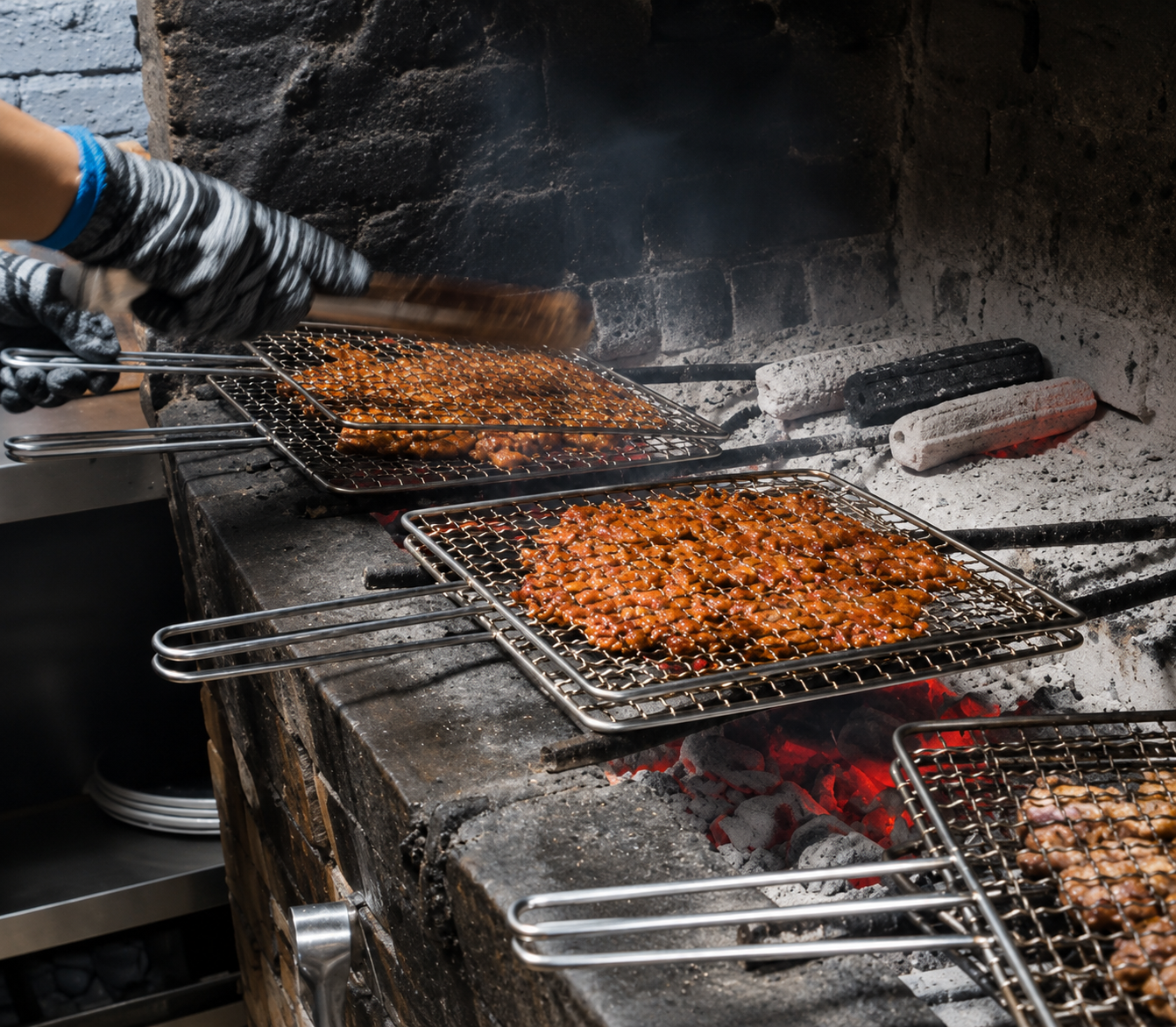 Folding Grill Grate (접석쇠) — 10 in Square, with Handle